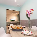 Evasion St Joseph Odysalis - Lit King Size - Parking - Proche Centre Apartament Colmar