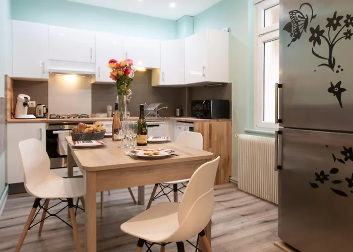 Evasion St Joseph Odysalis - Lit King Size - Parking - Proche Centre Appartamento