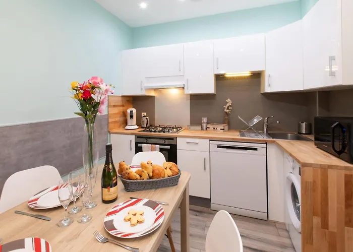 Evasion St Joseph Odysalis - Lit King Size - Parking - Proche Centre Appartamento Colmar