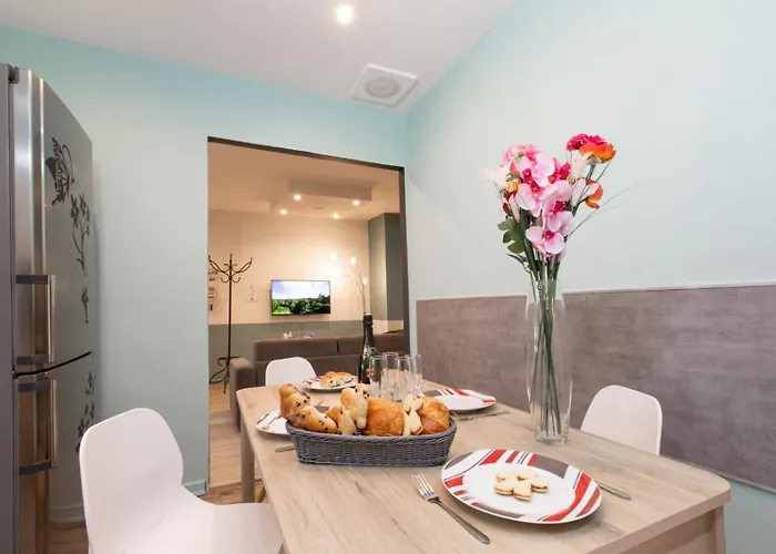 Evasion St Joseph Odysalis - Lit King Size - Parking - Proche Centre Appartamento Colmar